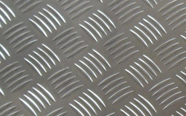铝镁合金花纹铝板用于哪些方面？为何价格高于普通花纹板？