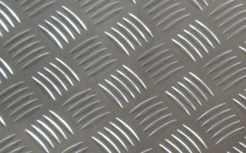 五条筋花纹铝板的性能有什么样特点