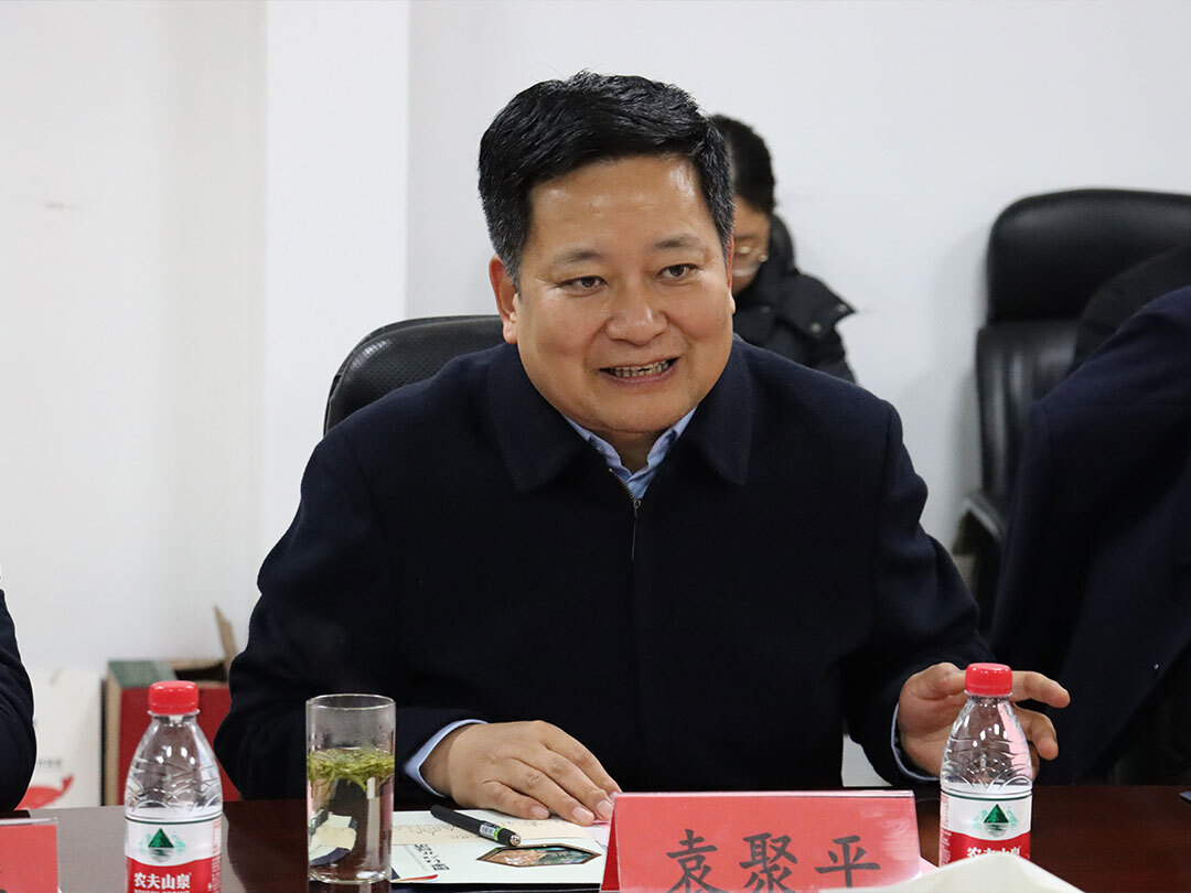 林州市委书记王宝玉一行到耀世铝业考察指导